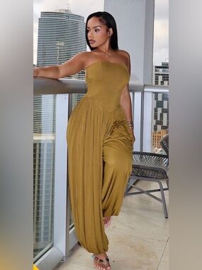 Strapless drop-waist Jumpsuit in Olive Mustard